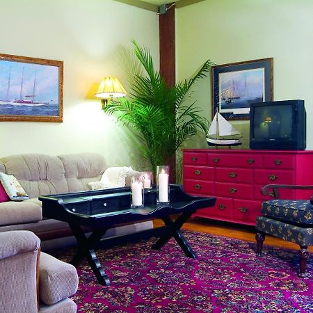 Captain Stannard House Bed And Breakfast Country Inn Westbrook Extérieur photo